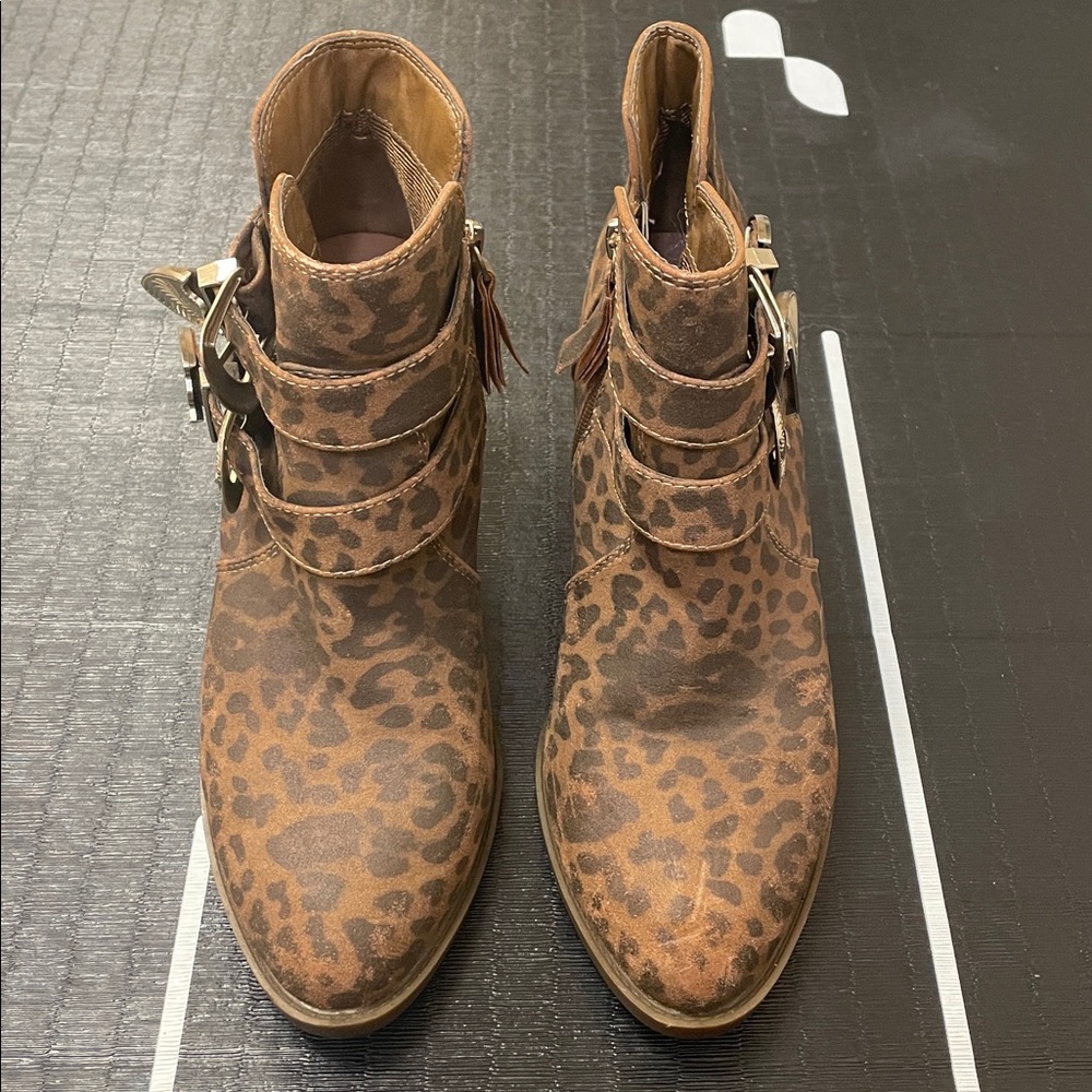 True Craft Brown Leopard Ankle Boots